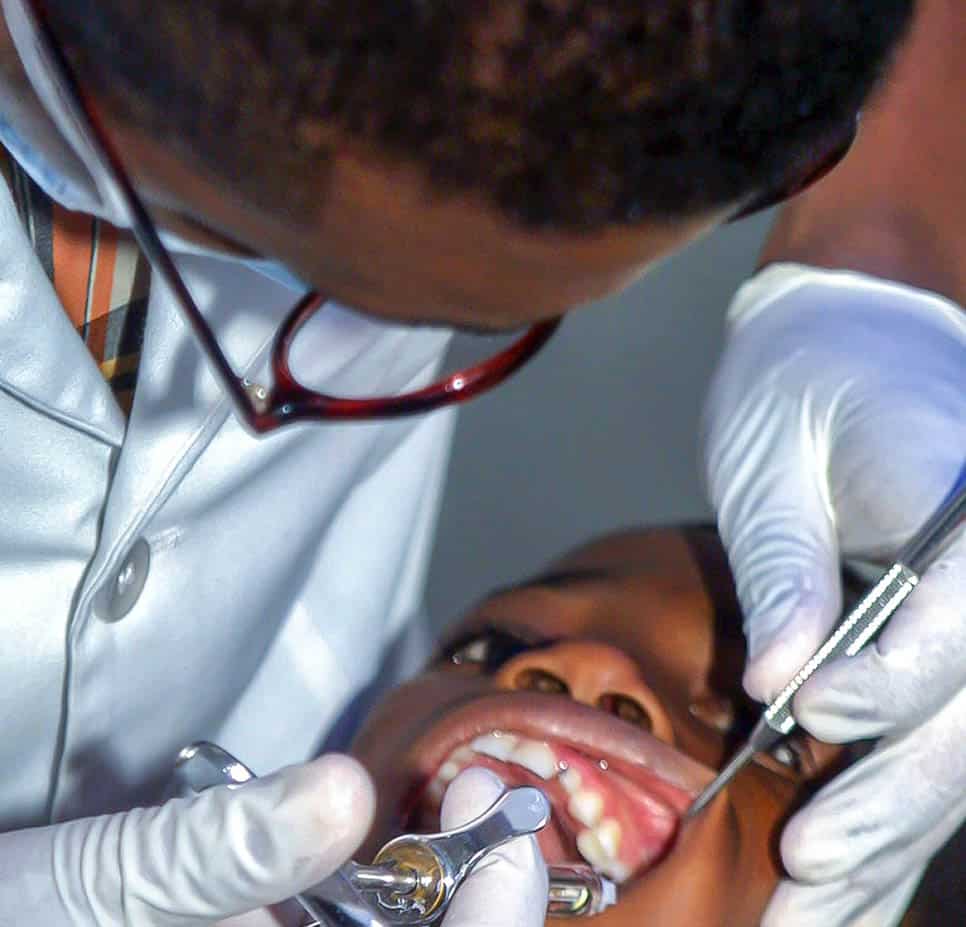 Fast and effective 1-hour teeth whitening service for instant results Bournemouth